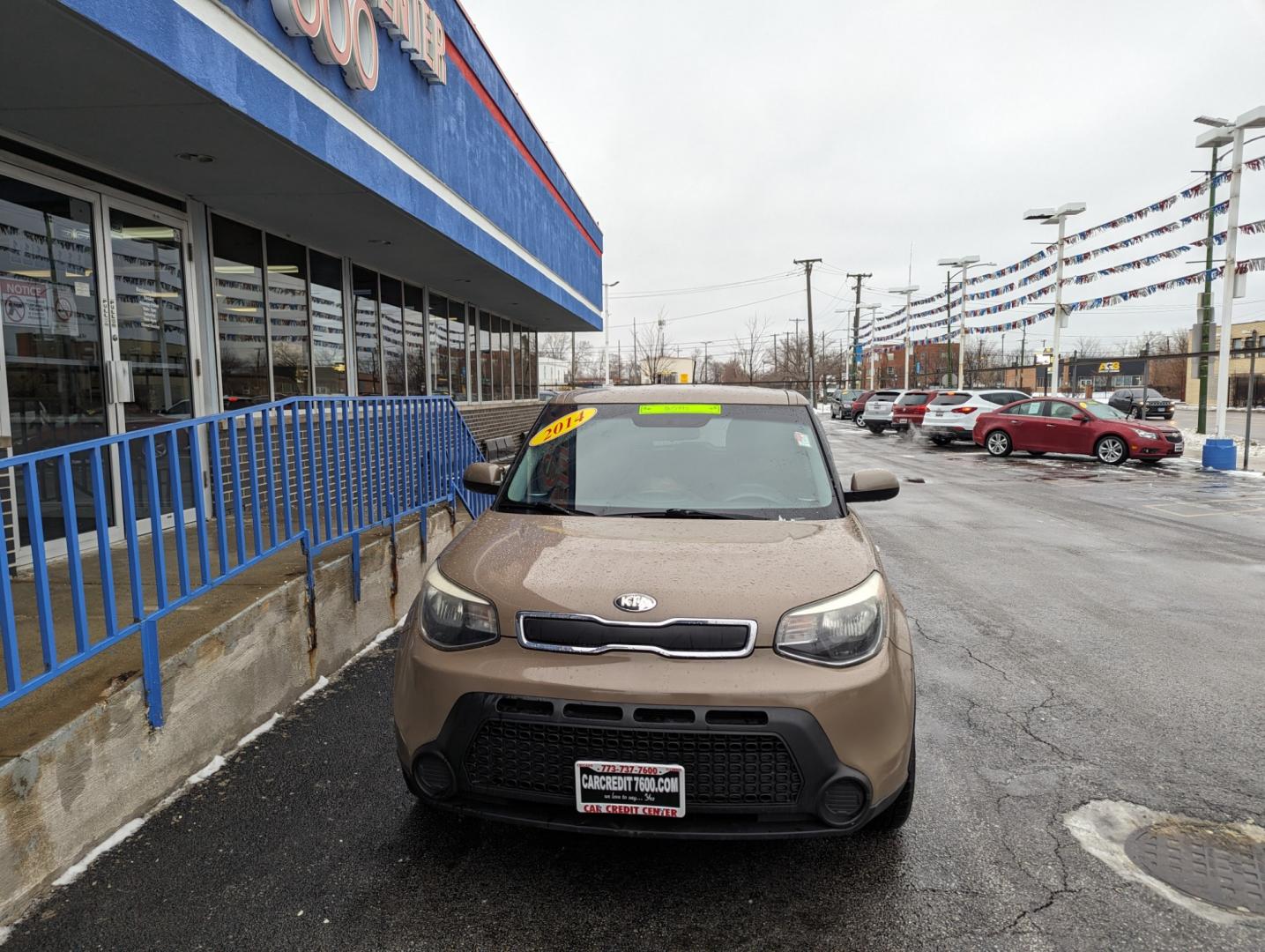 2014 BROWN Kia Soul Base (KNDJN2A20E7) with an 1.6L L4 DOHC 16V engine, located at 7600 S Western Ave., Chicago, IL, 60620, (773) 918-3980, 0.000000, 0.000000 - Photo#2